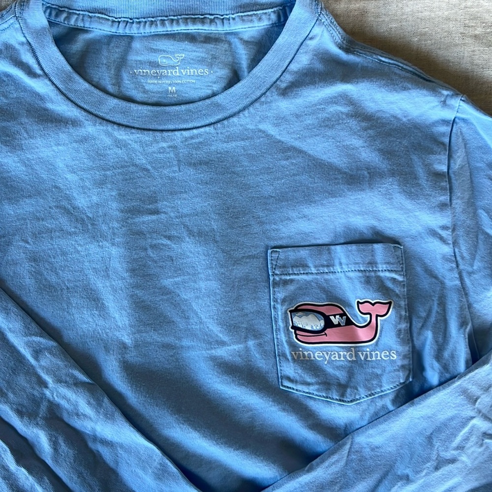 Light Blue Vineyard Vines long sleeved like New  size M (12-14)
